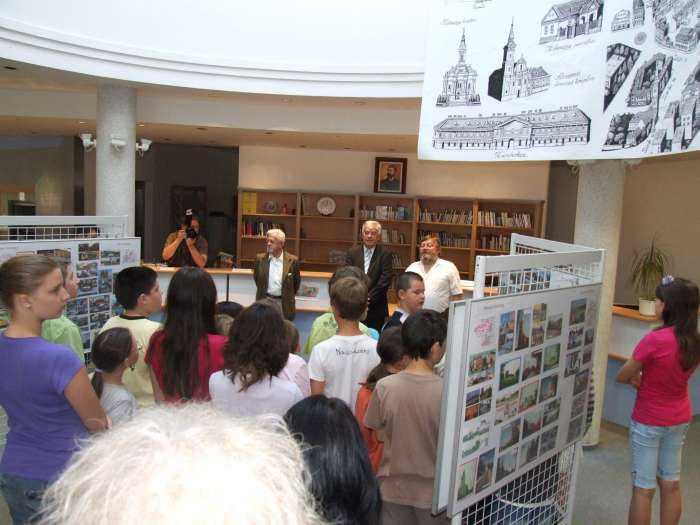 2011.07.01. Veszprém megye képeslap-kiállítás 09.jpg