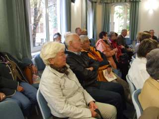 2012.10.13. Puchheimből jött vendégek könyvtári látogatása 16.jpg