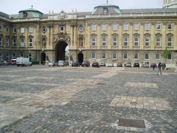 Budapest 01 Szent Gyorgy Ter Budavari Palota 23 Oroszlanos Udvar 01 Jpg Nagykar