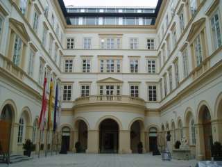 Herrengasse 13.belső udvar.jpg Herrengasse 13.belső udvar.jpg