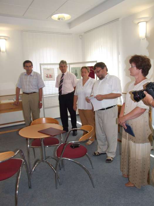 2007.06.26. Kiállítás megnyitó - Az oktatás rekvizitumai a város mai és korábbi intézményeiből 17.JPG 2007.06.26. Kiállítás megnyitó - Az oktatás rekvizitumai a város mai és korábbi intézményeiből 17.JPG