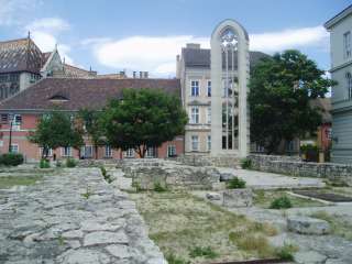 Budapest, 01. Kapisztrán tér.jpg Budapest, 01. Kapisztrán tér.jpg