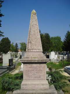 Pápa, Alsóvárosi temető: Mándi Márton István sírja.jpg Pápa, Alsóvárosi temető: Mándi Márton István sírja.jpg