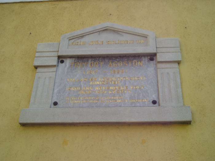 Sátoraljaújhely, Deák F. u. 10-12. 10.kép.jpg Sátoraljaújhely, Deák F. u. 10-12. 10.kép.jpg