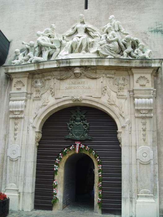 Sopron, Előkapu. Tűztorony 2.kép.jpg Sopron, Előkapu. Tűztorony 2.kép.jpg