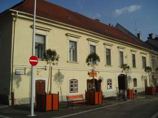 Sopron, Petőfi tér 05. 1.kép.jpg