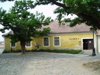 Szentendre, Templom tér 01.jpg Szentendre, Templom tér 01.jpg